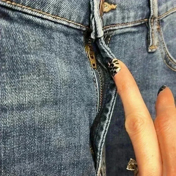 Calvin Klein High Rise Straight Ankle Jeans Size 16/33 Inseam 24” Medium Blue - Picture 5 of 9